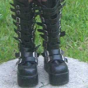 DEMONIA PLATFORM BOOTS